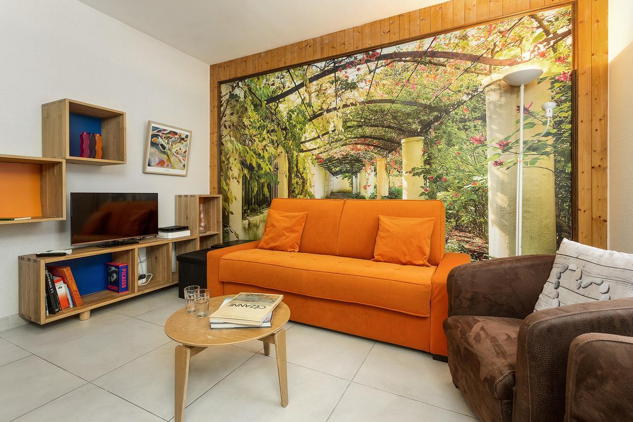 Apartment Maisonnee - A Charming Chamonix Haven Εξωτερικό φωτογραφία